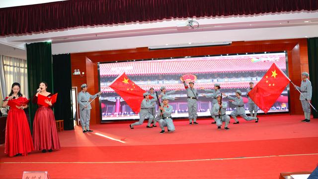 传承红色基因  牢记初心使命我院举办“不忘初心、牢记使命”“十一书”情景剧朗诵比赛