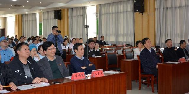 传承红色基因  牢记初心使命我院举办“不忘初心、牢记使命”“十一书”情景剧朗诵比赛