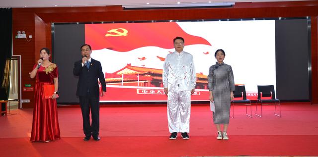 传承红色基因  牢记初心使命我院举办“不忘初心、牢记使命”“十一书”情景剧朗诵比赛