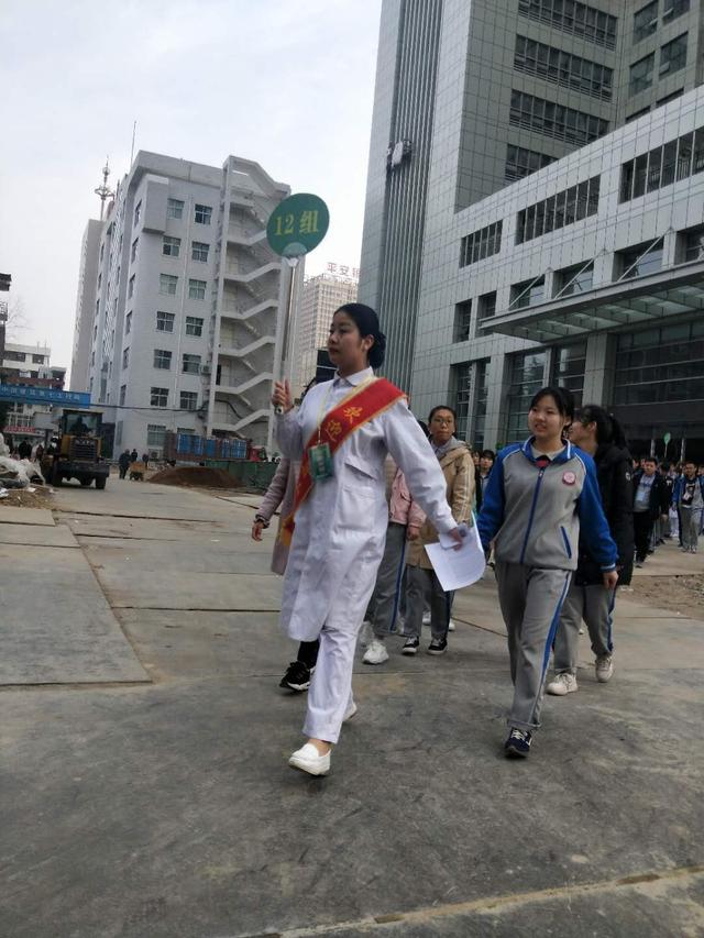 我院全力服务2019年高招体检