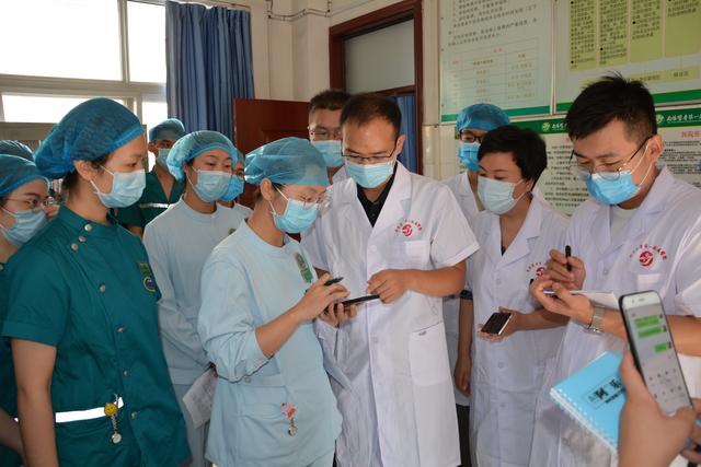 国家脑防委高级卒中中心专家组莅临我院现场培训指导